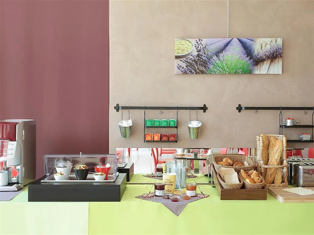 Aparthotel Adagio Access Avignon France