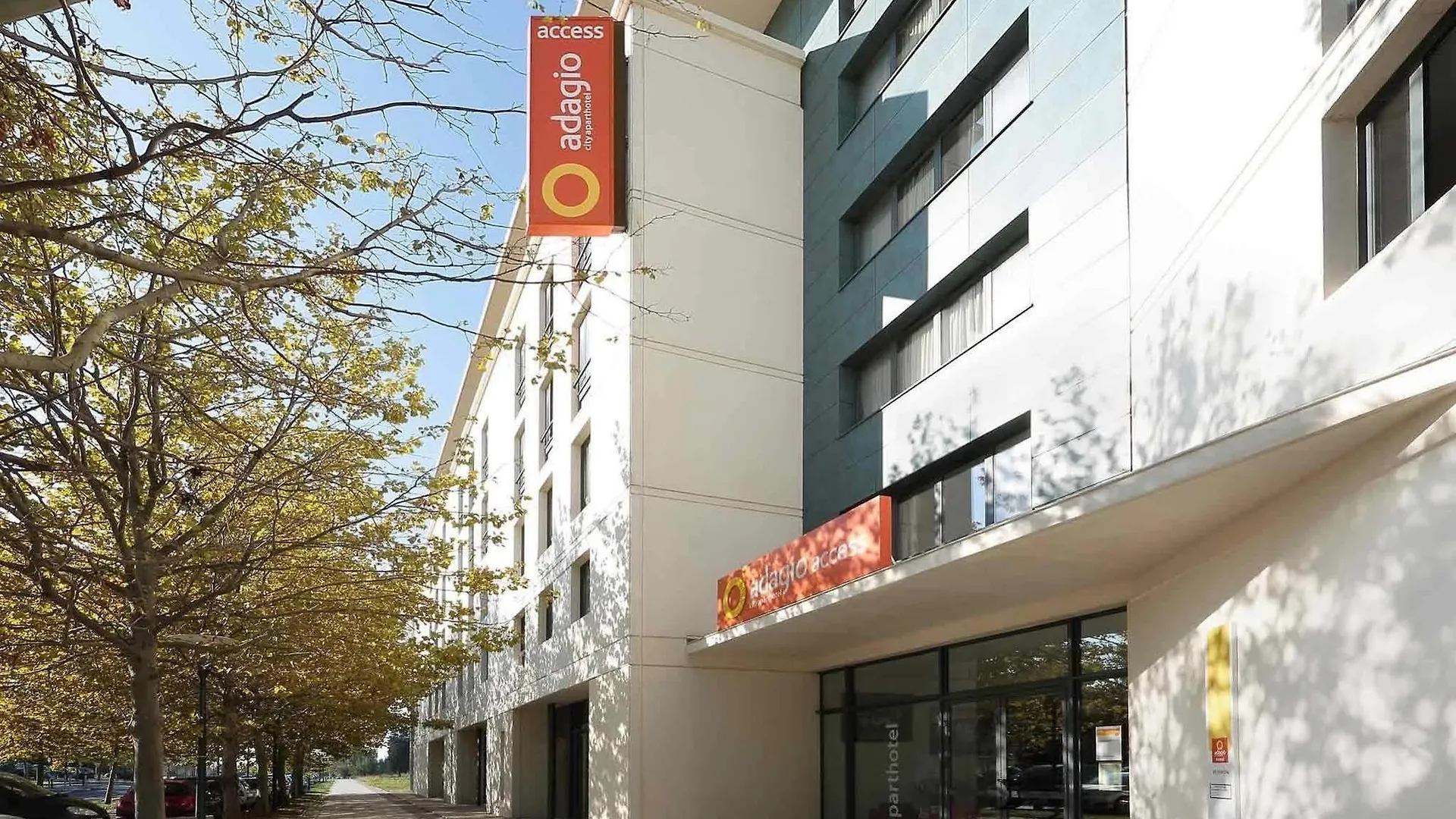 **  Aparthotel Adagio Access Avignon France